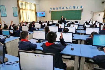 聚焦江津教育扶貧 信息點亮希望，服務溫暖人心